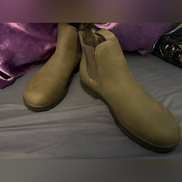 - NWT- Men's Slate Grey Green Chelsea Boots 
MSRP$ 49 - Picture 7 of 11